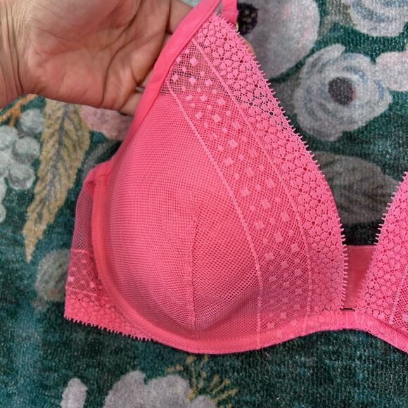Victorias Secret Bra 36D Pink Lace Incredible Plunge Underwire thin - Picture 4 of 11